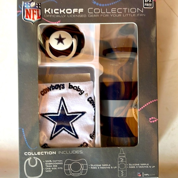 NFL Other - Dallas cowboys baby gift set
